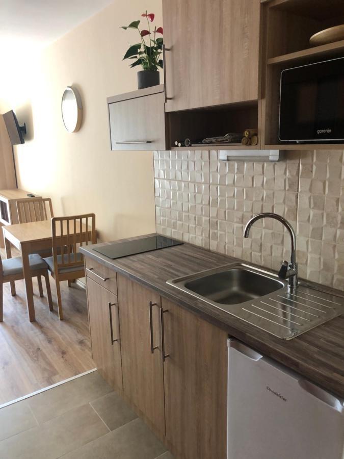 Castellum Apartmanhaz Gyula Luaran gambar