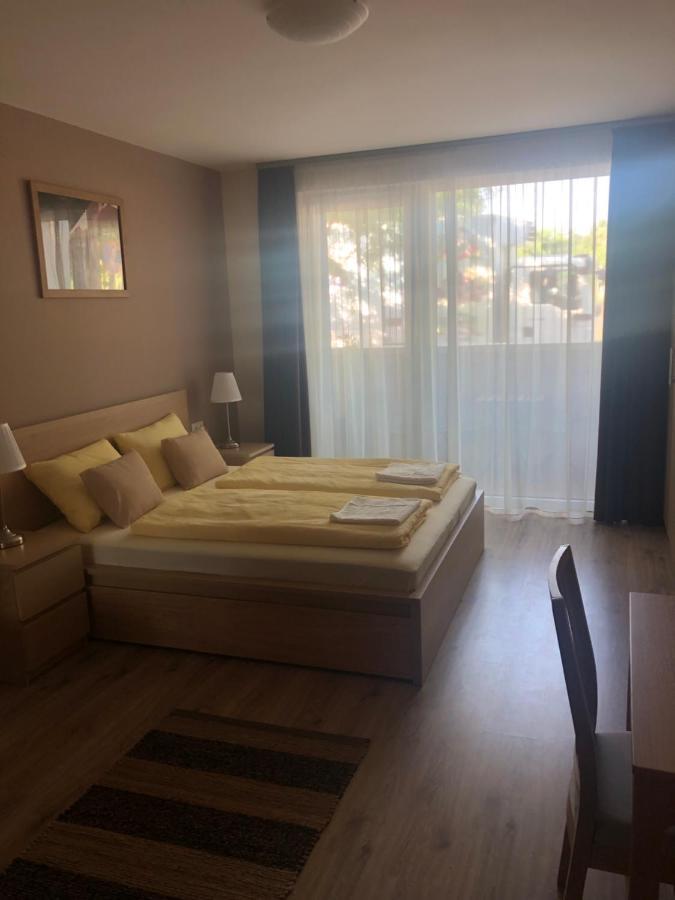Castellum Apartmanhaz Gyula Luaran gambar