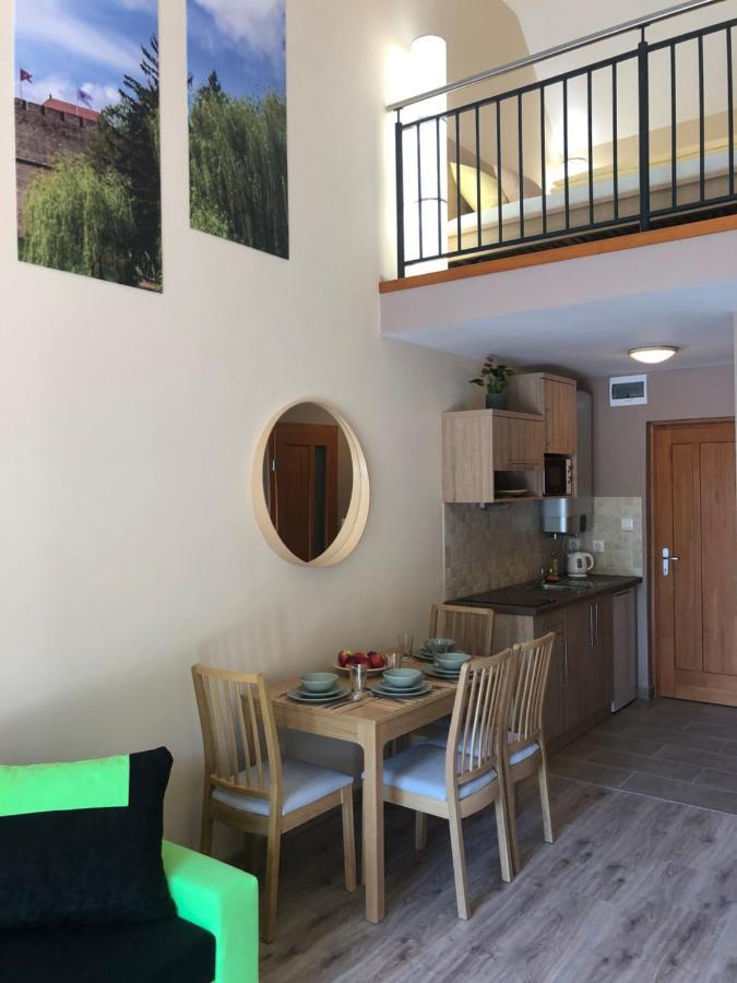Castellum Apartmanhaz Gyula Luaran gambar