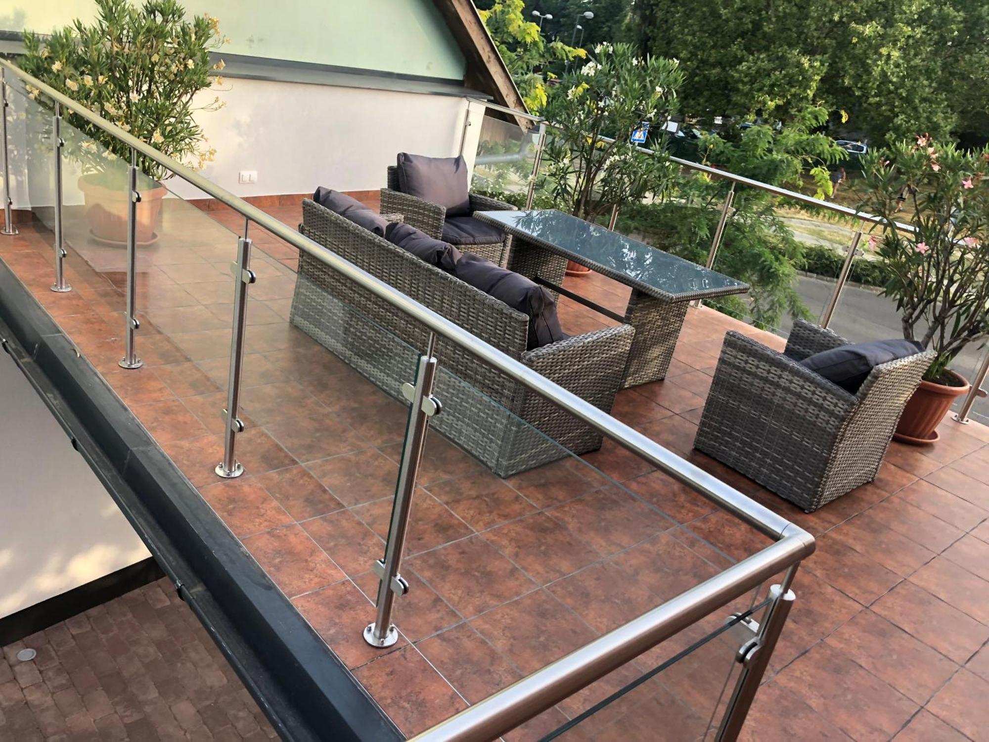 Castellum Apartmanhaz Gyula Luaran gambar